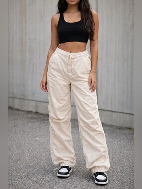 NWT Hollister Adjustable Rise Parachute Baggy Cream Corduroy Pants Women